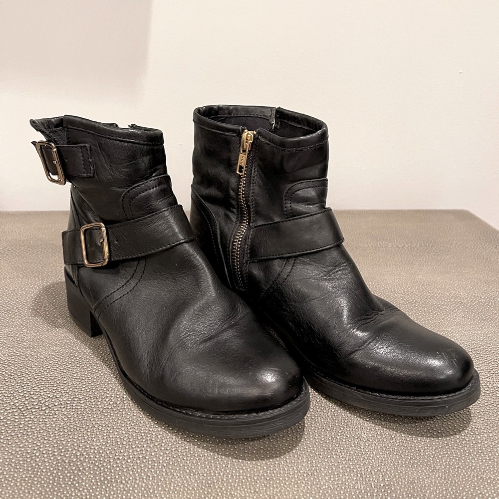 Steve Madden Bootie